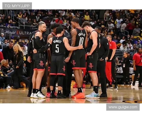 2018年火箭队与灰熊队激战回顾:一场精彩绝伦的NBA季后赛对决分析 2018年火箭队与灰熊队激战回顾:一场精彩绝伦的NBA季后赛对决分析