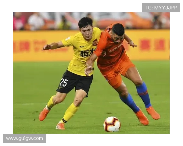 恒大足校与鲁能足校对决青训实力谁能在未来的足球舞台上崭露头角