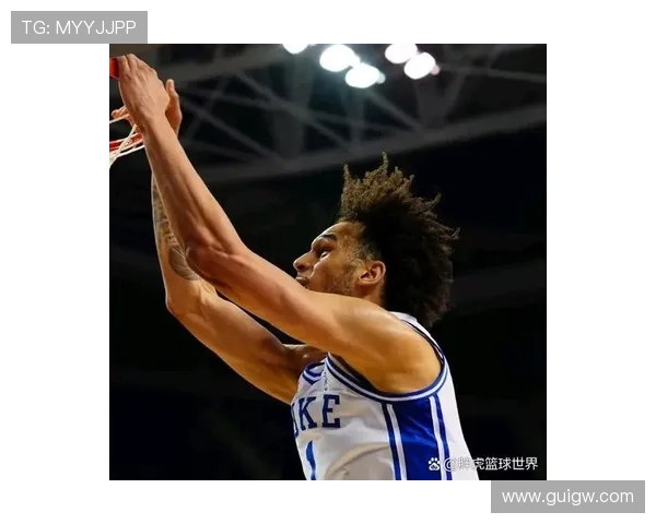 德雷克莱夫利二世：未来篮球之星的崛起与挑战