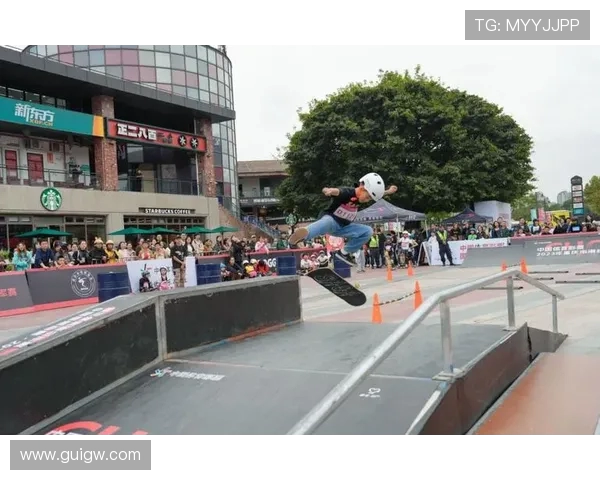 重庆滑板队的个人能力揭秘与滑板文化的深度融合探索