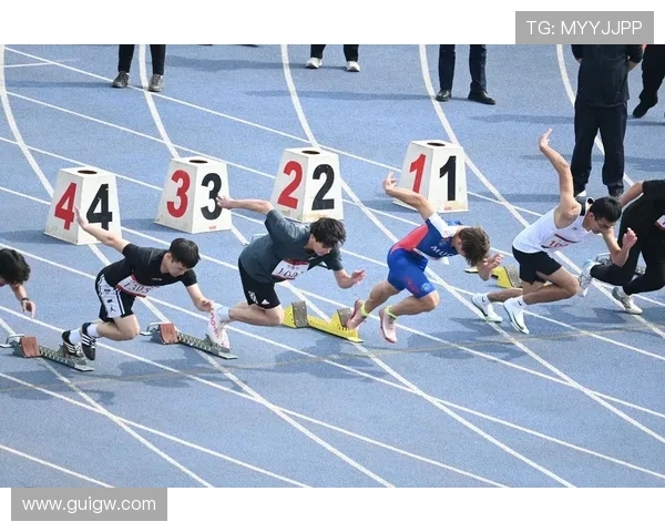 广州极限运动队配合引发热议运动员间的默契与争议交织的背后故事