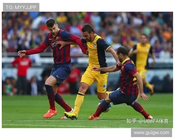 南京足球队的战术转换分析与成绩波动探讨